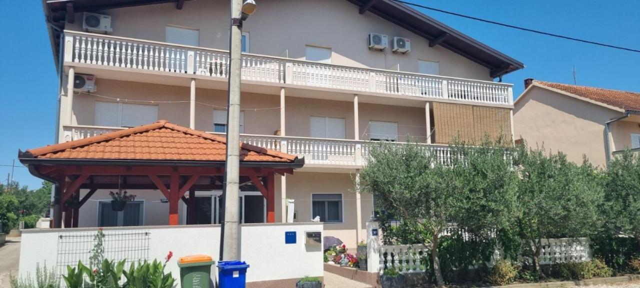 Apartmani Italo Біоград-на-Мору Екстер'єр фото