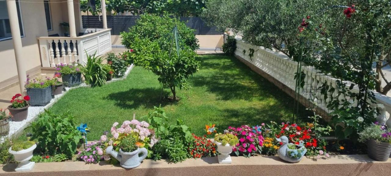 Apartmani Italo Біоград-на-Мору Екстер'єр фото